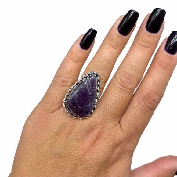 Hand Crafted Jewelry - Chevron Amethyst Ring Size 6 925 Sterling Silver Overlay Purple Stone Crystal